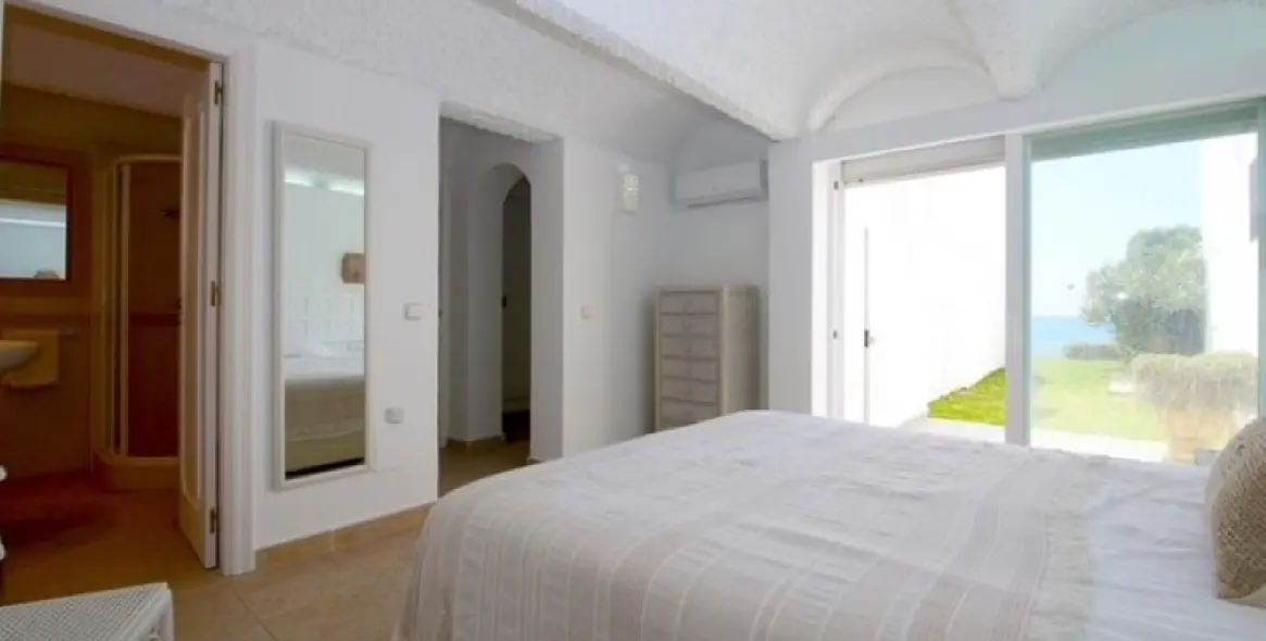 Sale of semi-detached house in Estepona 7