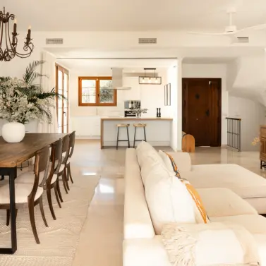 Продажа  отдельно стоящей виллы в Estepona