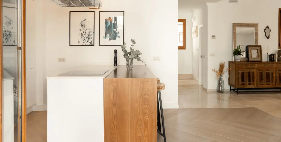 Продажа  отдельно стоящей виллы в Estepona 10