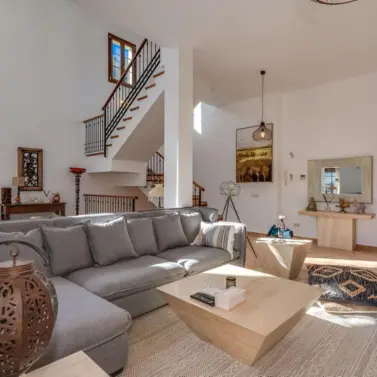 Sale of detached villa in Benahavís