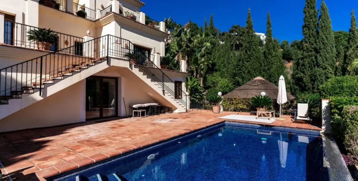 Sale of detached villa in Benahavís 10