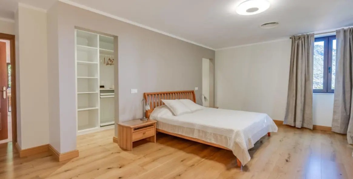 Sale of detached villa in Benahavís 18