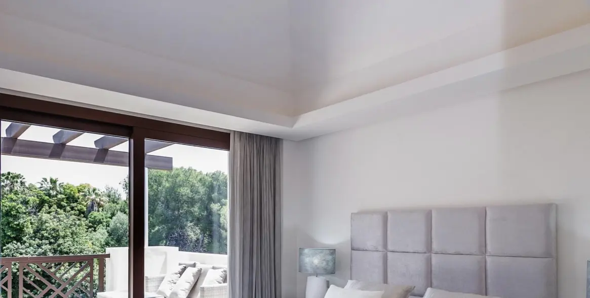 Продажа дома на две семьи в Marbella 7