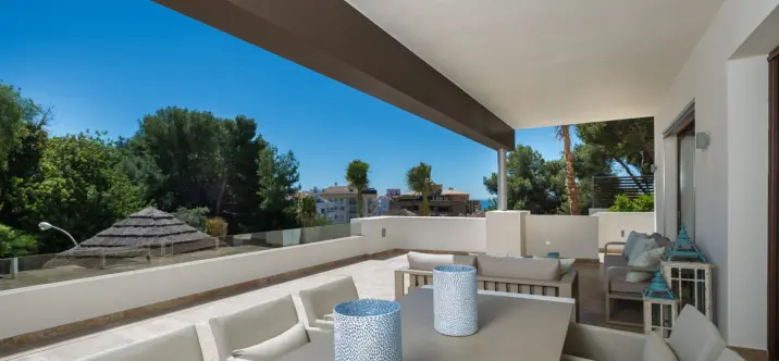 Продажа дома на две семьи в Marbella 1