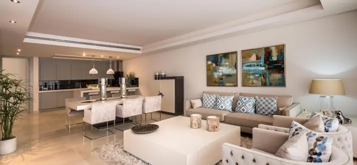 Продажа дома на две семьи в Marbella 3