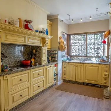 Venta de villa independiente en Nueva Andalucía