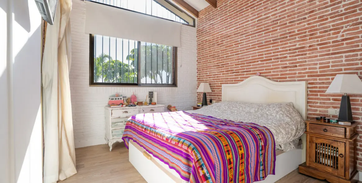 Продажа  отдельно стоящей виллы в Nueva Andalucía 6