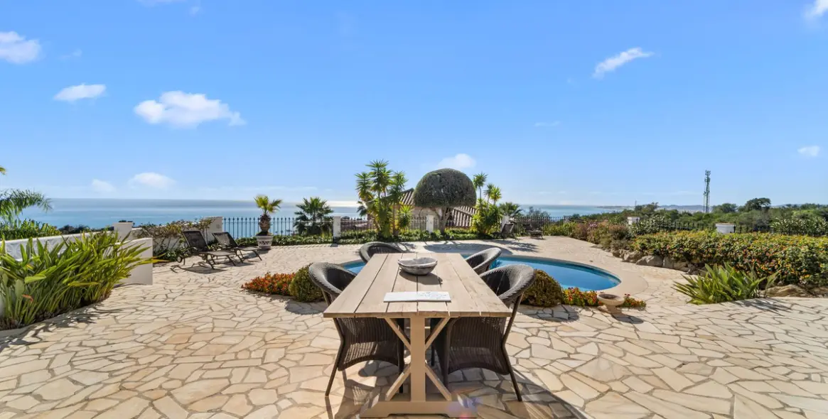 Продажа  отдельно стоящей виллы в Benalmadena 1