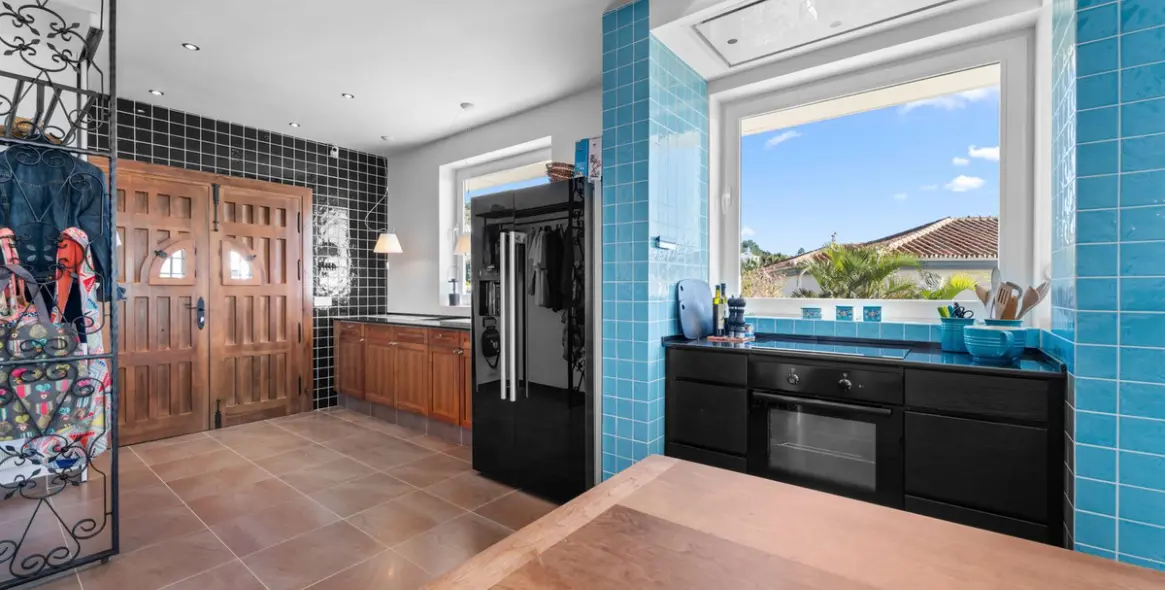 Продажа  отдельно стоящей виллы в Benalmadena 17