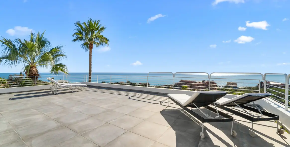 Продажа  отдельно стоящей виллы в Benalmadena 20