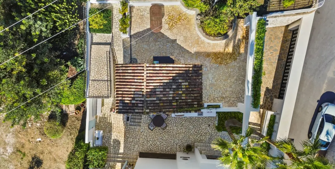 Sale of detached villa in Benalmadena 28