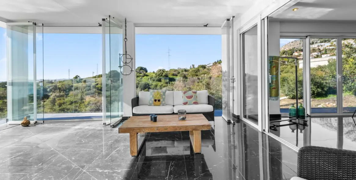 Sale of detached villa in Benalmadena 31