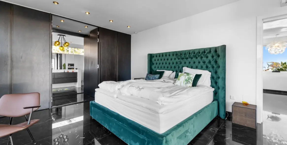 Sale of detached villa in Benalmadena 49