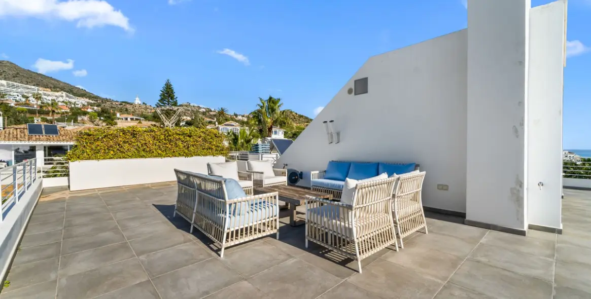 Sale of detached villa in Benalmadena 54