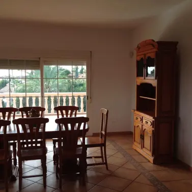 Sale of detached villa in New Golden Mile