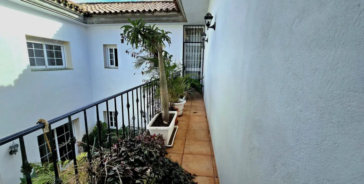 Venta de villa independiente en New Golden Mile 22