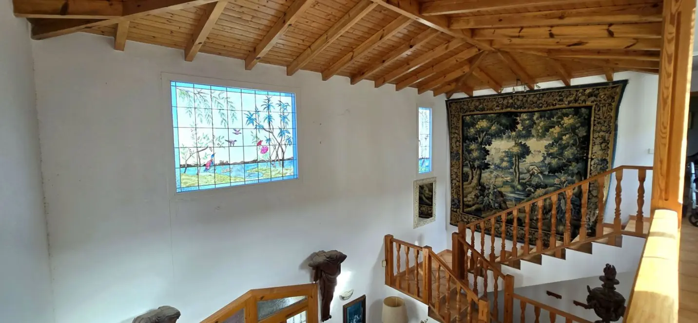 Sale of detached villa in New Golden Mile 1