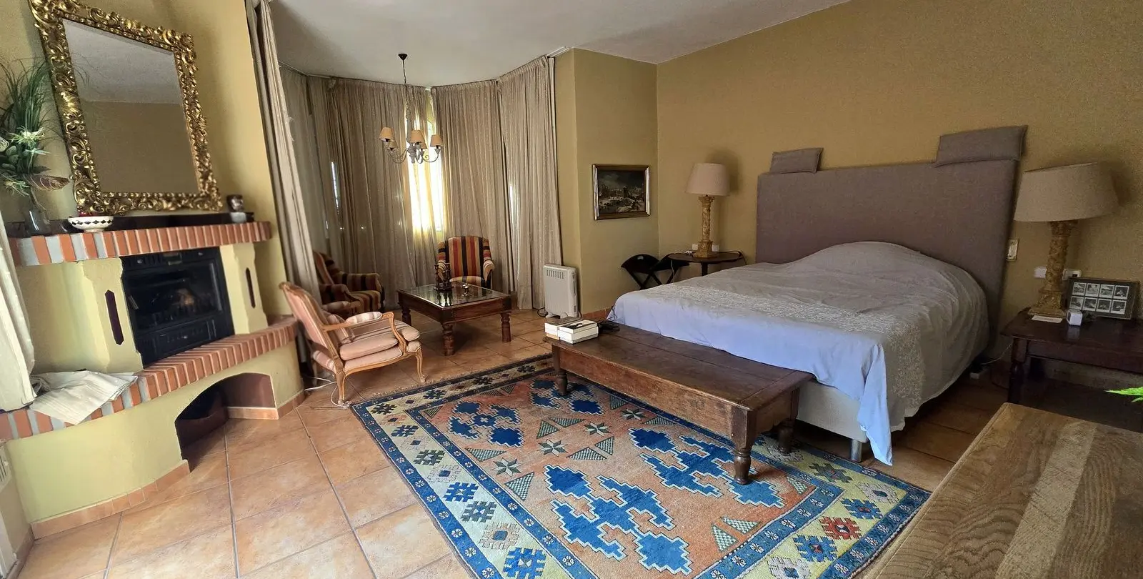 Sale of detached villa in New Golden Mile 8
