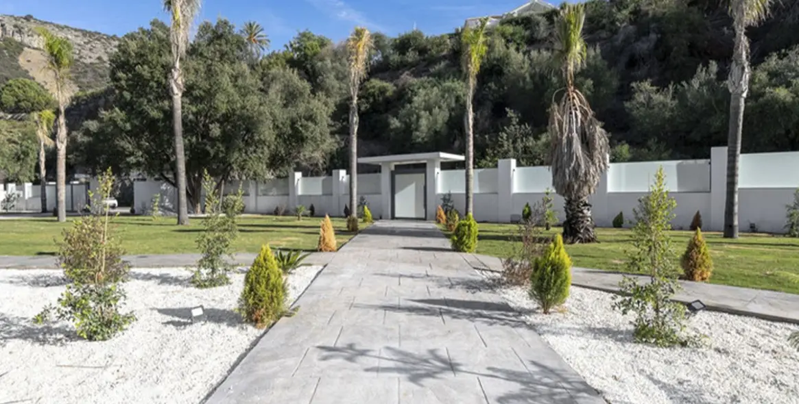 Продажа  отдельно стоящей виллы в Benahavís 7