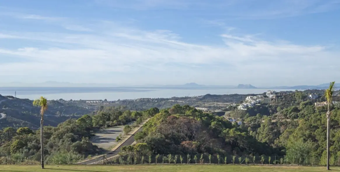 Продажа  отдельно стоящей виллы в Benahavís 17