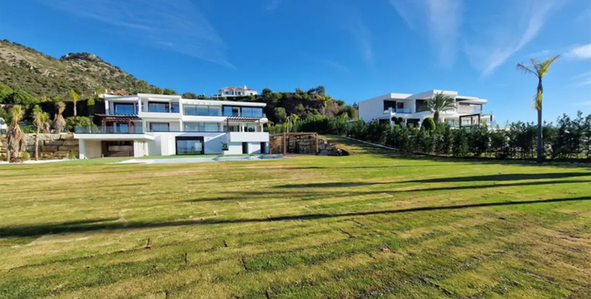 Продажа  отдельно стоящей виллы в Benahavís 19