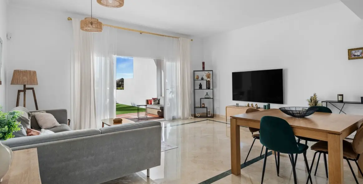 Venta de apartamento en planta baja en Benahavís 8