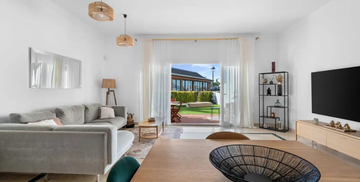 Venta de apartamento en planta baja en Benahavís 14