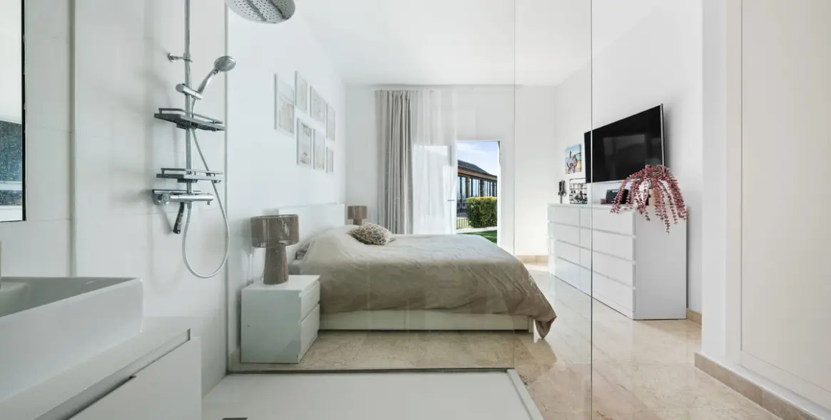 Venta de apartamento en planta baja en Benahavís 19