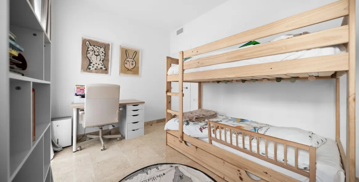 Продажа апартаментов на первом этаже в Benahavís 25