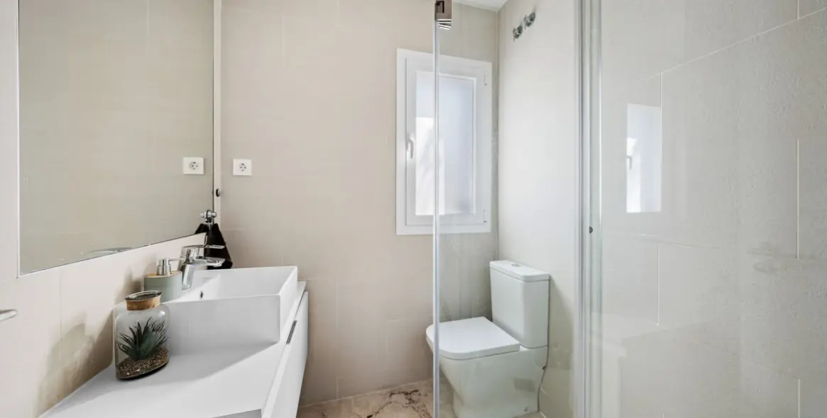 Продажа апартаментов на первом этаже в Benahavís 28