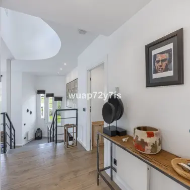 Sale of detached villa in Guadalmina Alta