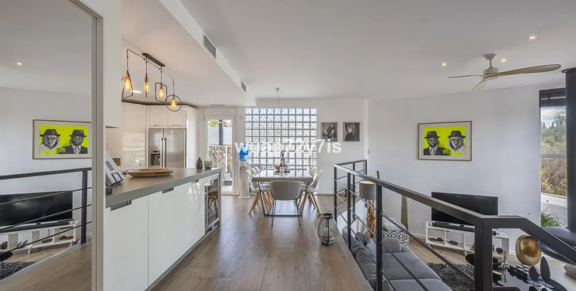 Sale of detached villa in Guadalmina Alta 12