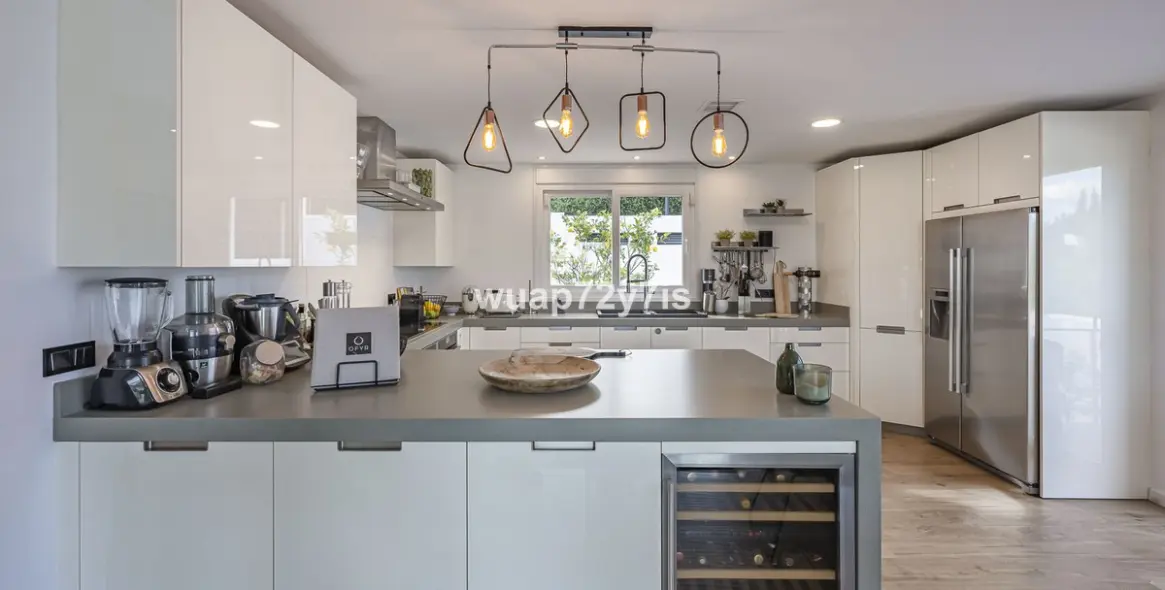 Sale of detached villa in Guadalmina Alta 14