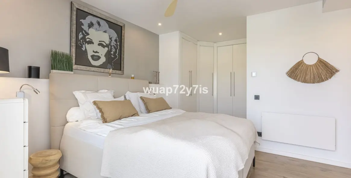 Продажа  отдельно стоящей виллы в Guadalmina Alta 25