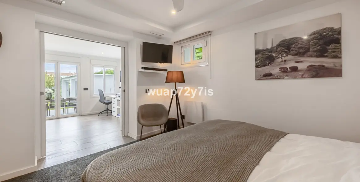 Продажа  отдельно стоящей виллы в Guadalmina Alta 31