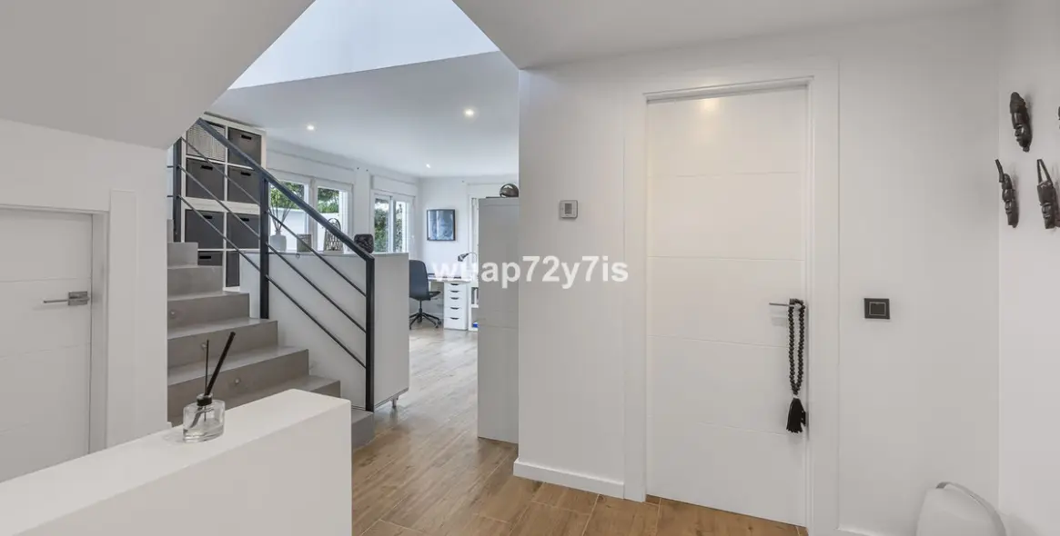 Продажа  отдельно стоящей виллы в Guadalmina Alta 35