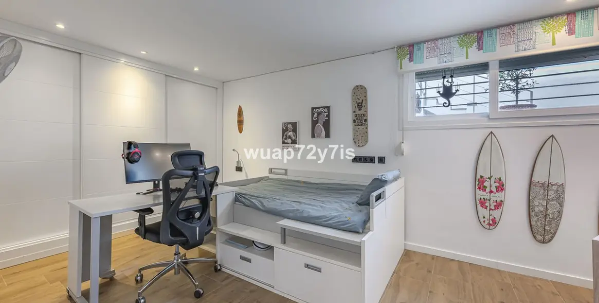 Продажа  отдельно стоящей виллы в Guadalmina Alta 38