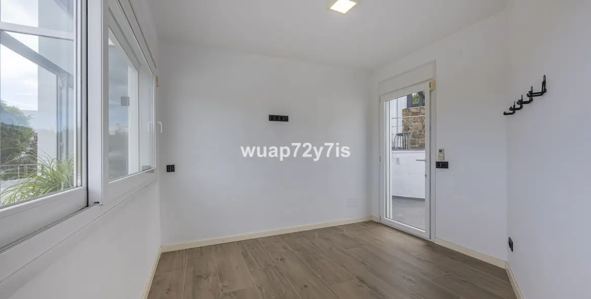 Продажа  отдельно стоящей виллы в Guadalmina Alta 41