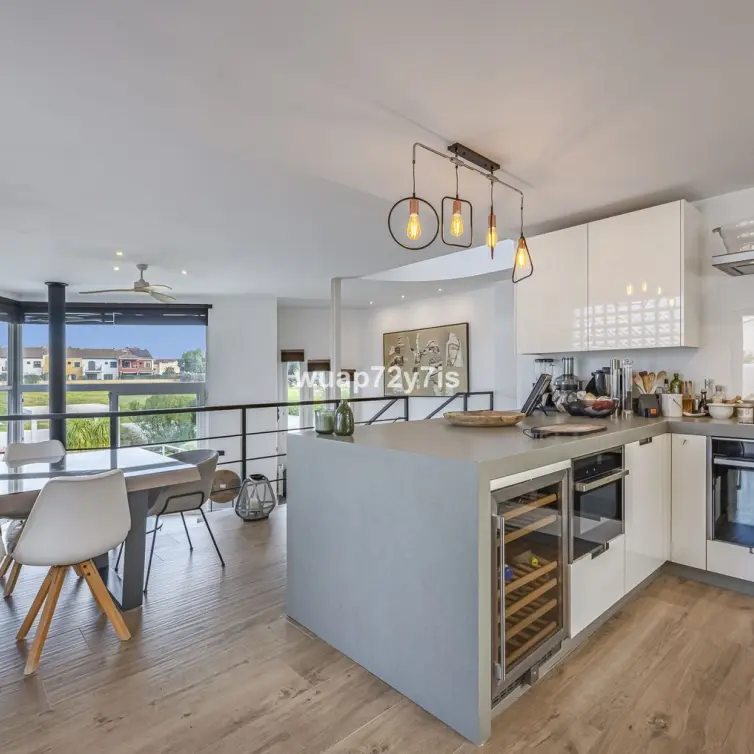 Sale of detached villa in Guadalmina Alta