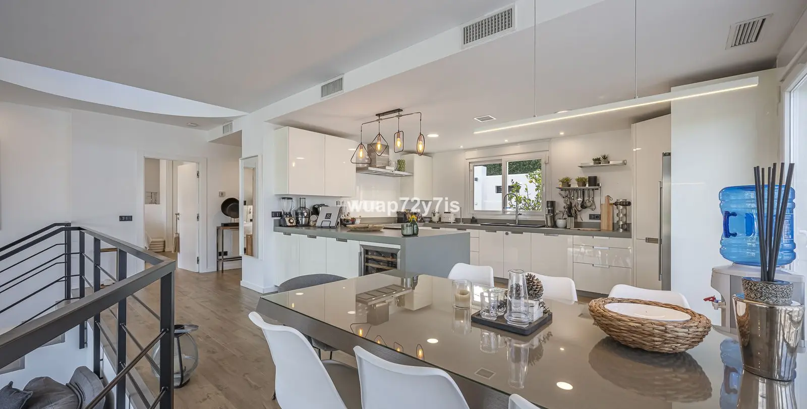 Sale of detached villa in Guadalmina Alta 13