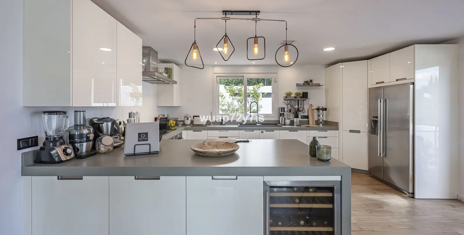 Sale of detached villa in Guadalmina Alta 14