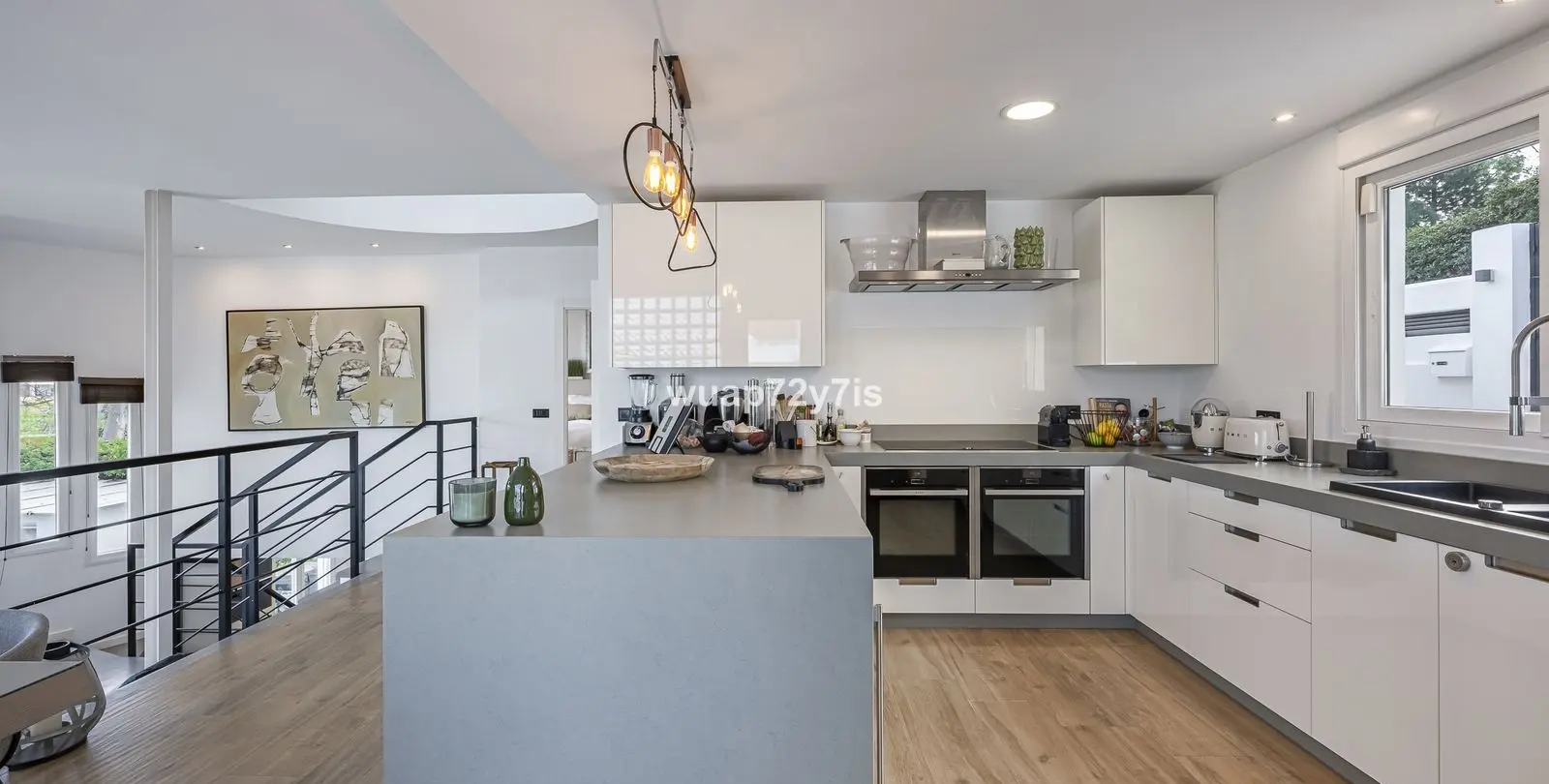 Sale of detached villa in Guadalmina Alta 16