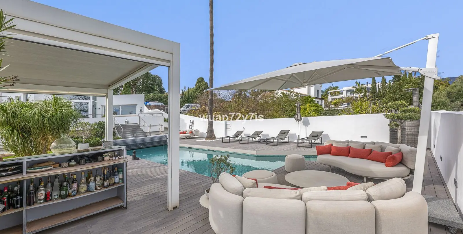 Sale of detached villa in Guadalmina Alta 46