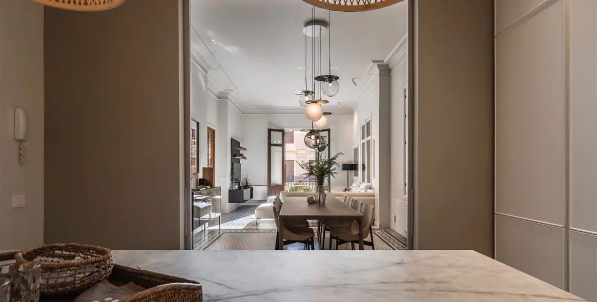 Sale of middle floor apartment in Málaga Centro 17