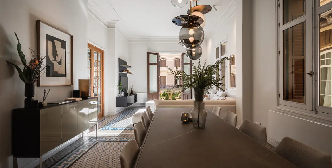 Sale of middle floor apartment in Málaga Centro 18