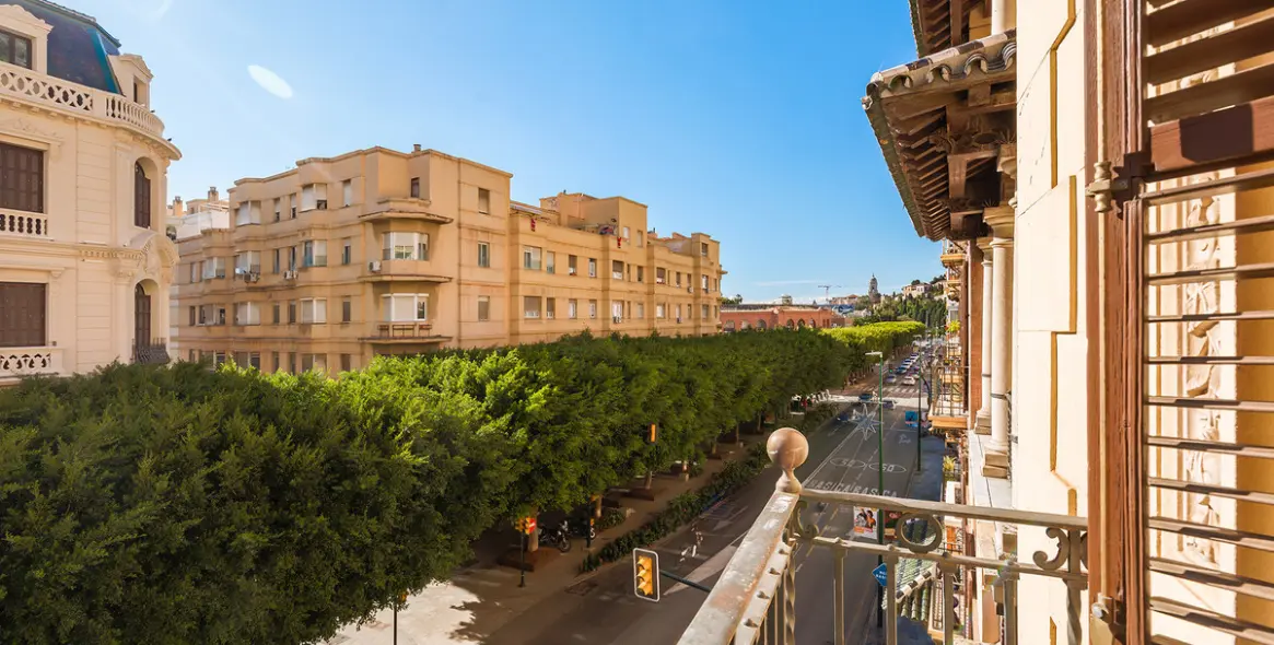 Продажа апартаментов на среднем этаже в Málaga Centro 36