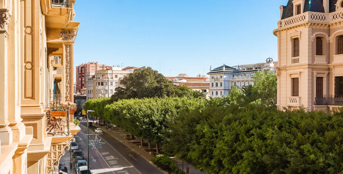 Продажа апартаментов на среднем этаже в Málaga Centro 37