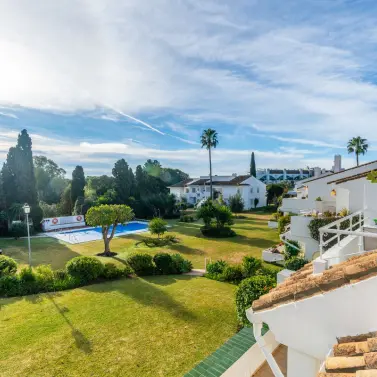 Sale of penthouse in El Paraiso