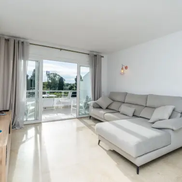 Sale of penthouse in El Paraiso