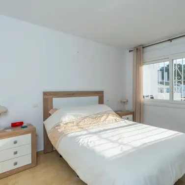 Sale of penthouse in El Paraiso